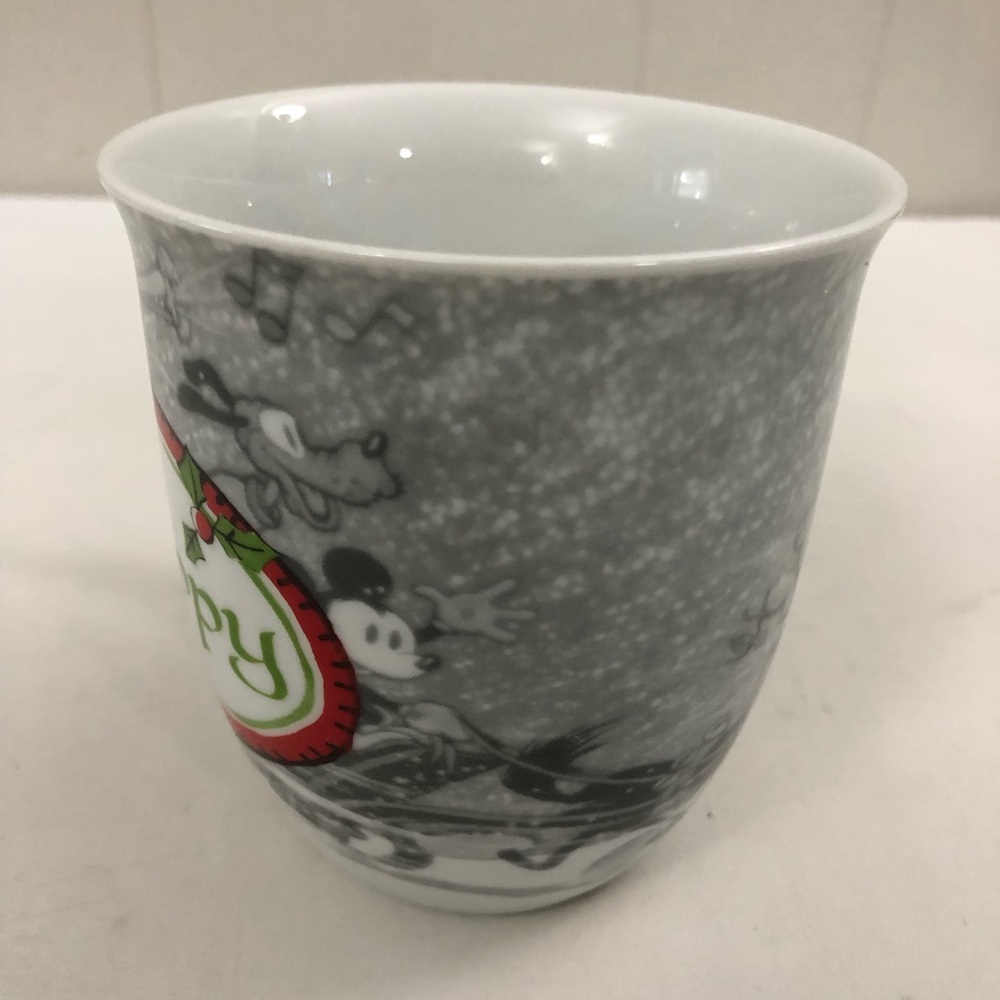 DISNEY ‘Mickey’s Vintage Holiday’ Coffee Mug - Picture 4 of 9